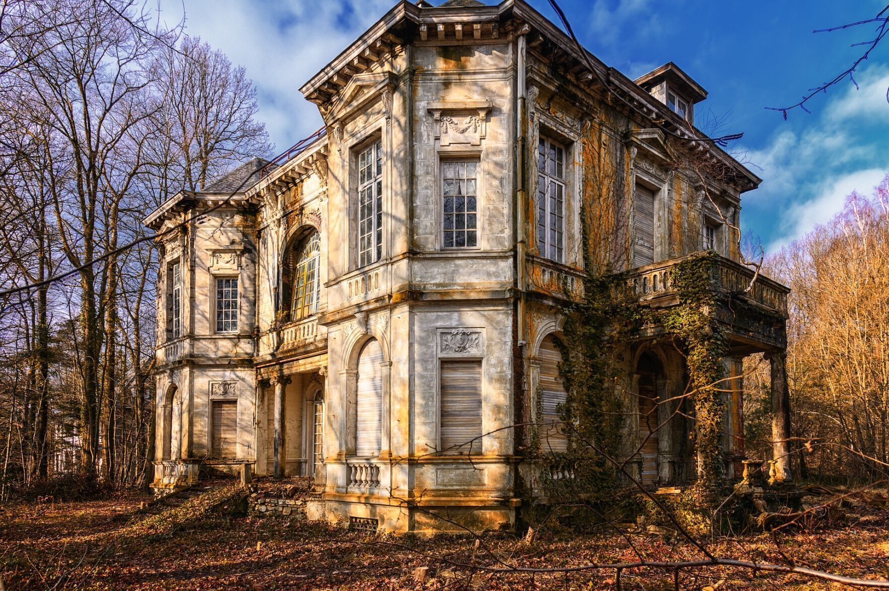 A haunted house near you